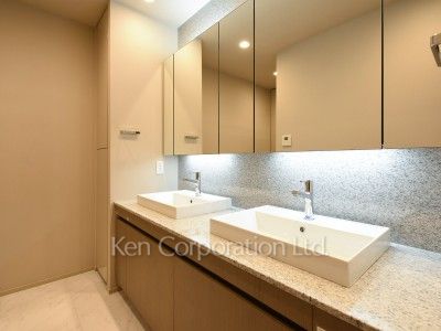 Powder Room