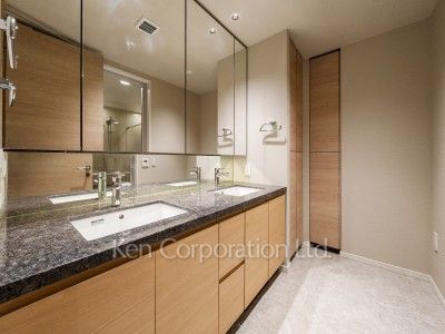 Powder Room