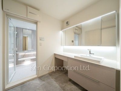 Powder Room