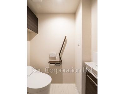 Lavatory