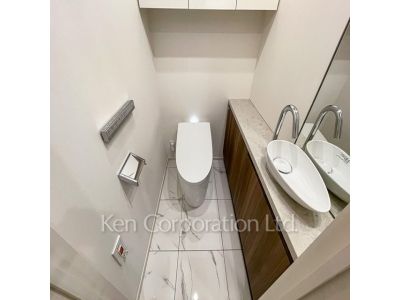 Lavatory