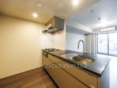 Kitchen ※Photo of the same layout on 3 floor. Decoration and fixture may differ.