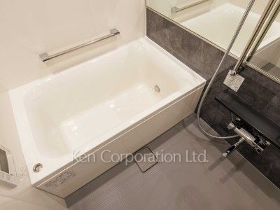 Bath ※Photo of the same layout on 3 floor. Decoration and fixture may differ.