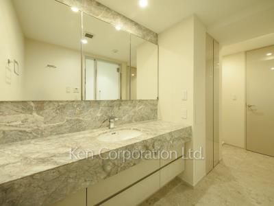 Powder Room