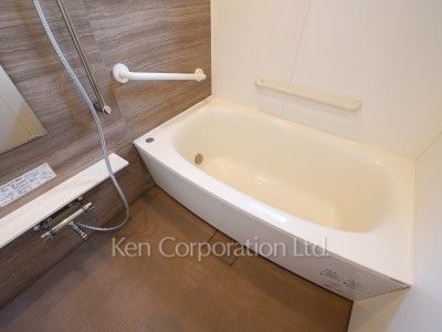 Bath ※Photo of the same layout on 2 floor. Decoration and fixture may differ.