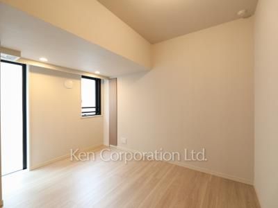 Bedroom ※Photo of the same layout on 4 floor. Decoration and fixture may differ.