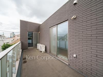 Roof Balcony