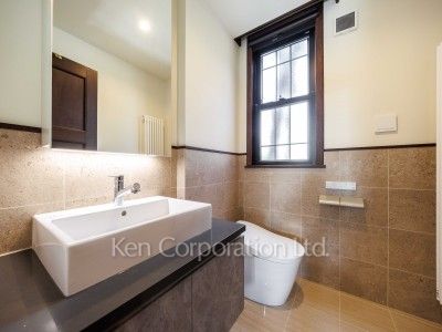 Lavatory