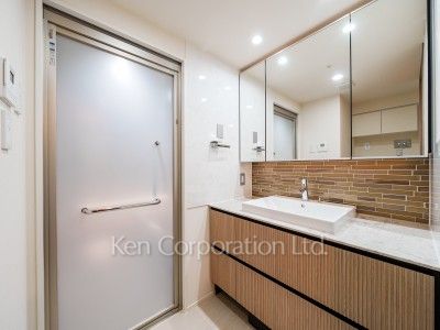 Powder Room
