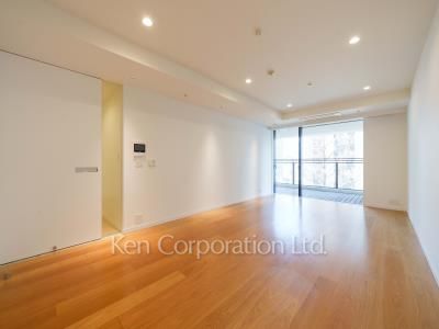 Living-Dining ※Photo of the same layout on 7 floor. Decoration and fixture may differ.