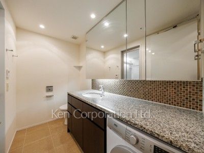 Powder Room