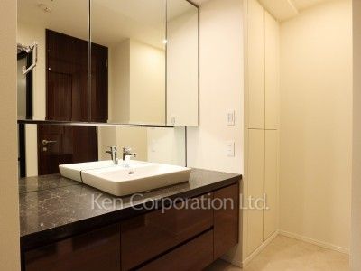 Powder Room
