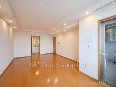 Living-Dining ※Photo of the same layout on 2 floor. Decoration and fixture may differ.