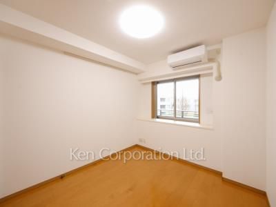 Bedroom ※Photo of the same layout on 2 floor. Decoration and fixture may differ.