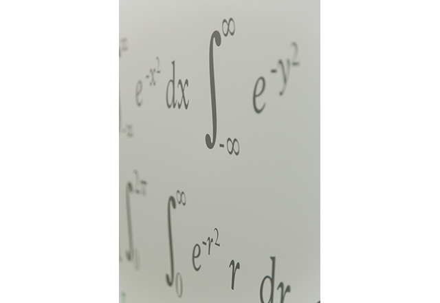 写真：Mathematical formulas that can be viewed as the symbols of Criteo's business expertise