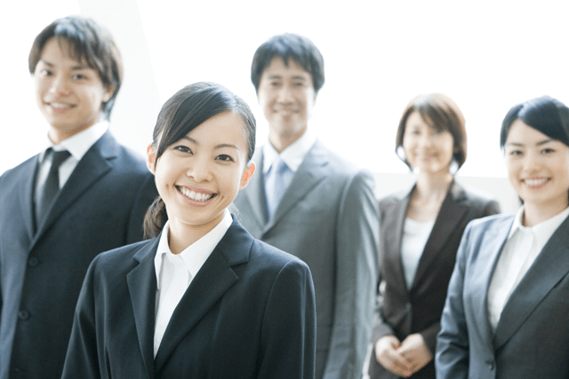 写真:Agents