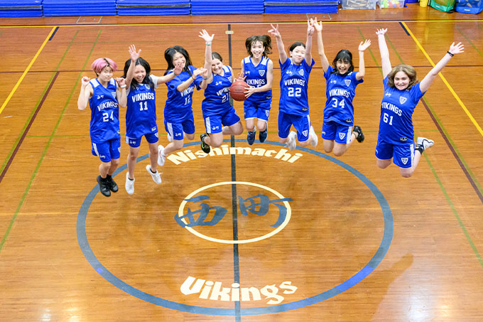 Middle School Girls Basketball Team